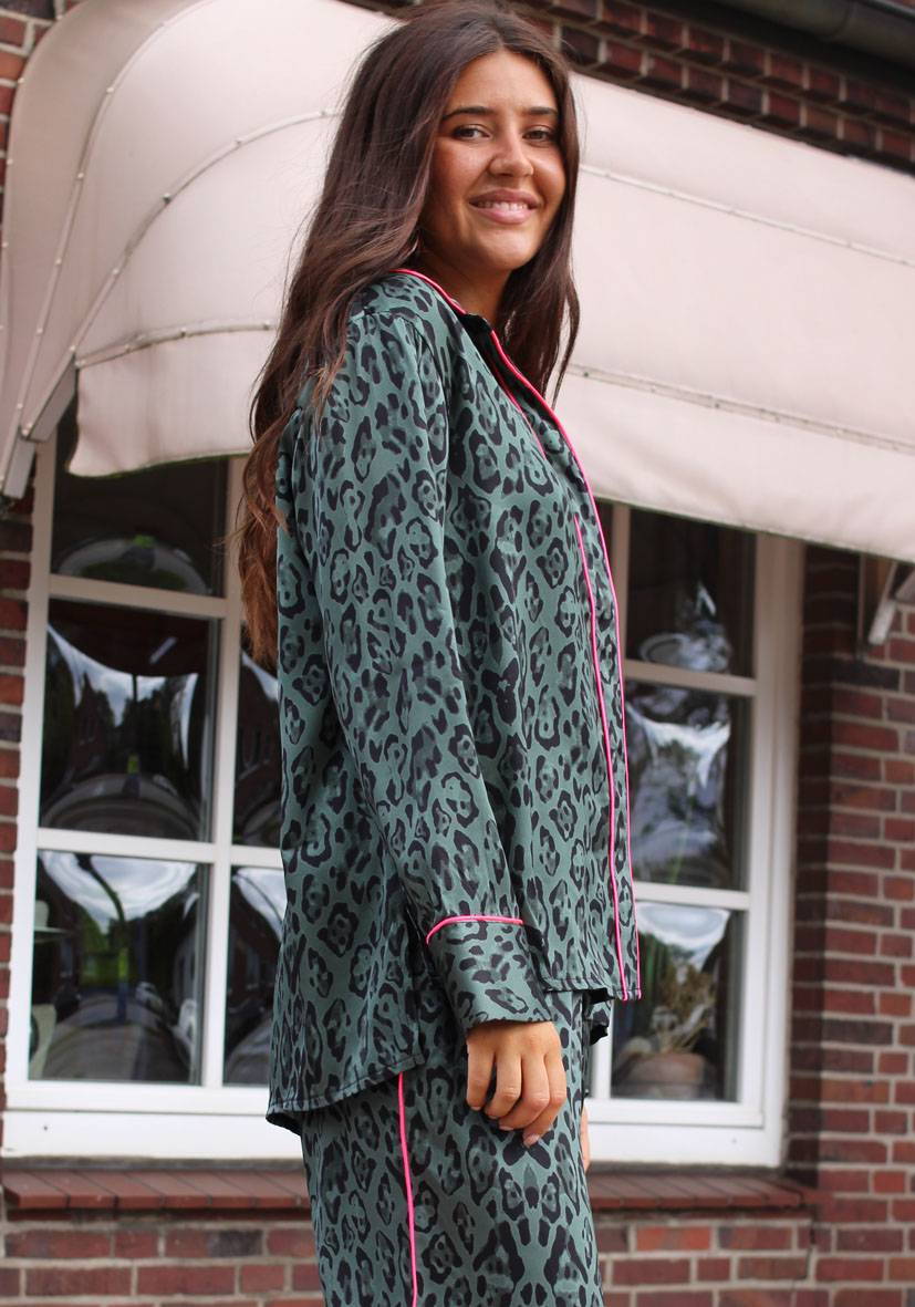 Miss Goodlife Bluse Leo Love – Green