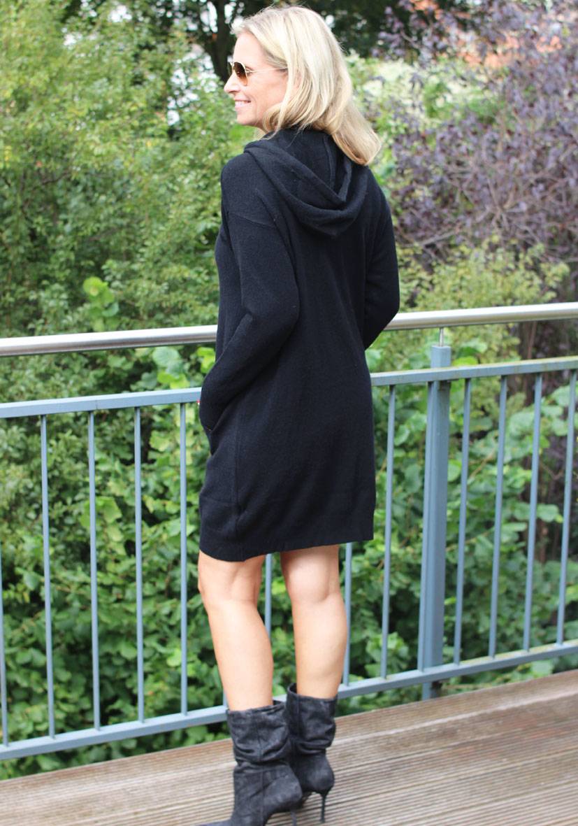 Miss Goodlife Dress Knitted Hoodie Pockets – Black