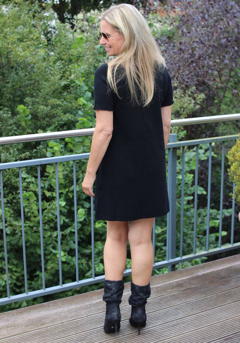 Miss Goodlife Dress Knitted Short – Black