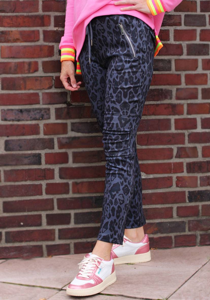 Miss Goodlife Jog-Pants Fancy Leo – Anthracite