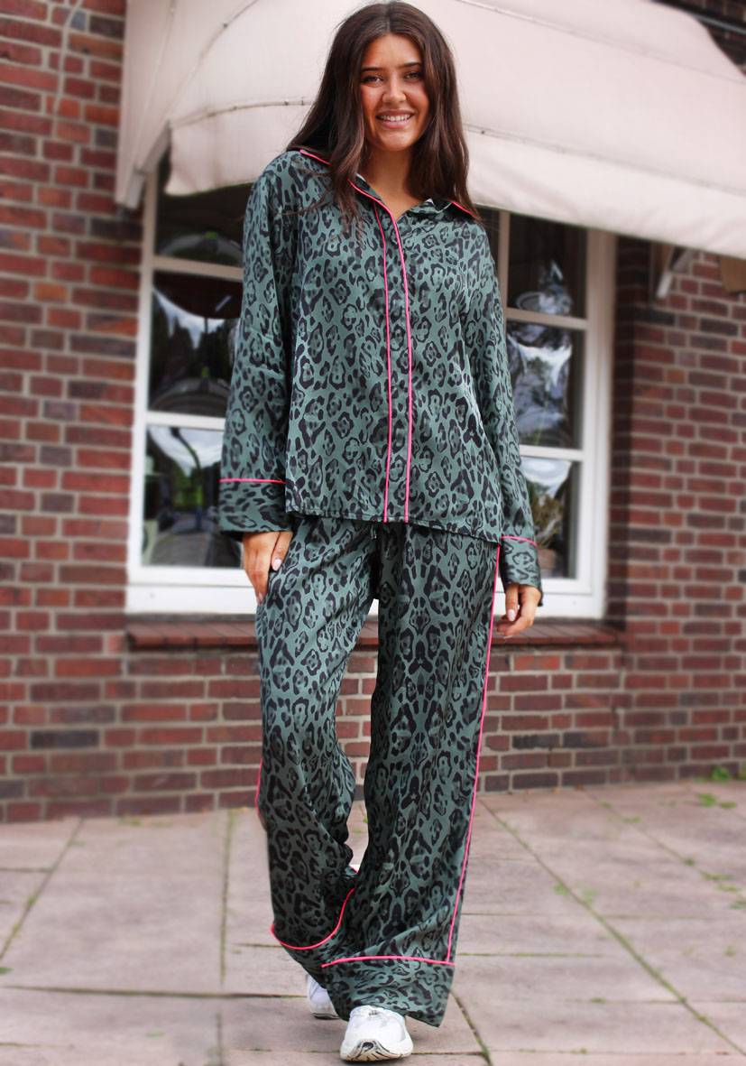 Miss Goodlife Pants Leo Love – Green