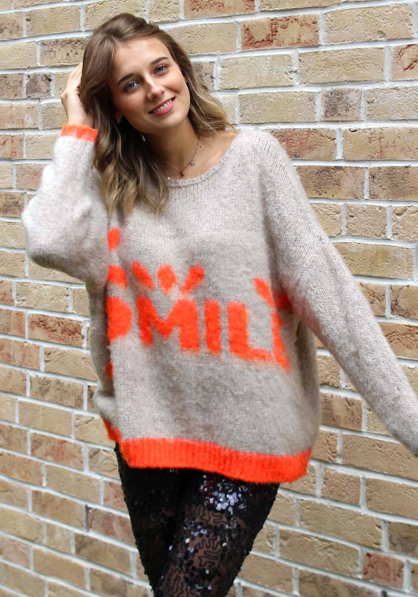 Miss Goodlife Pullover Smile