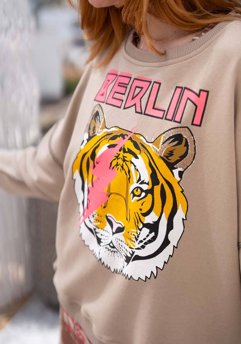 Miss Goodlife Roundneck Berlin Tiger – Sand