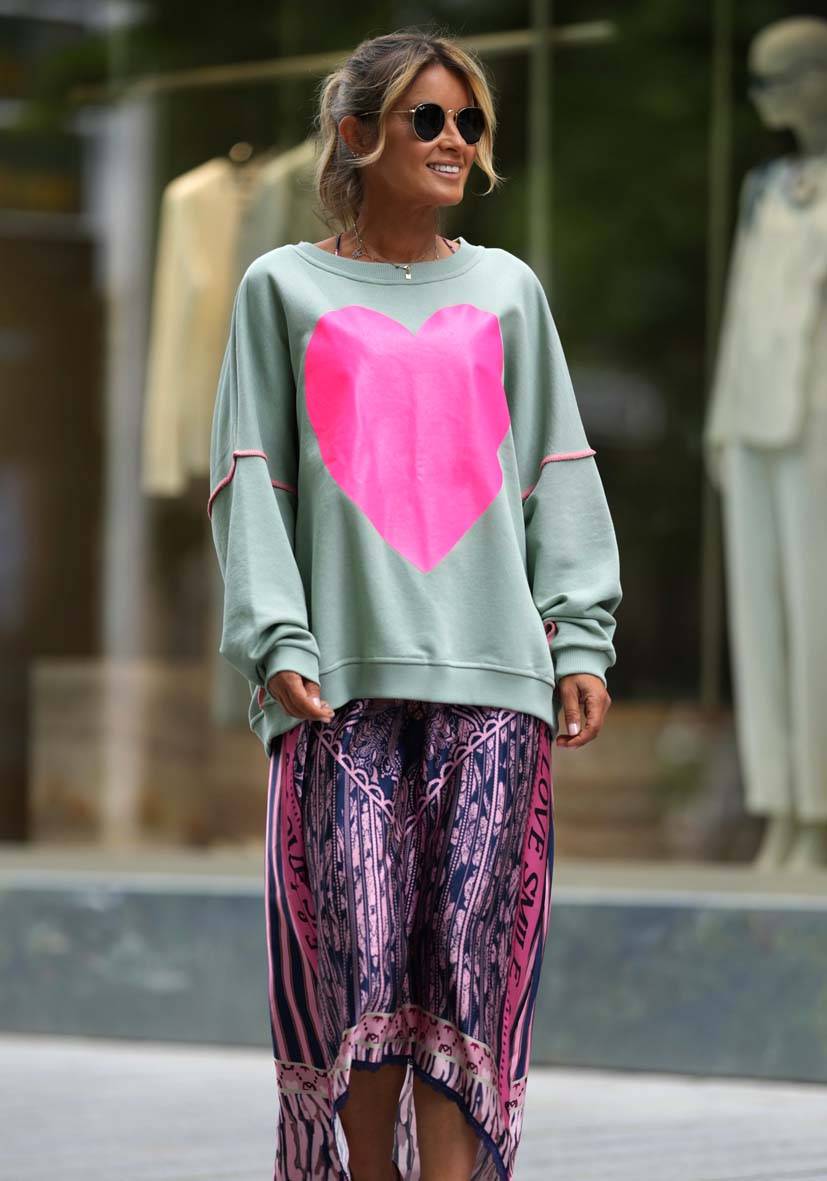 Miss Goodlife Roundneck Big Heart – Almond