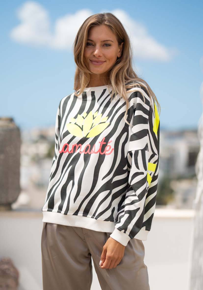 Miss Goodlife Roundneck Double Namasté Zebra