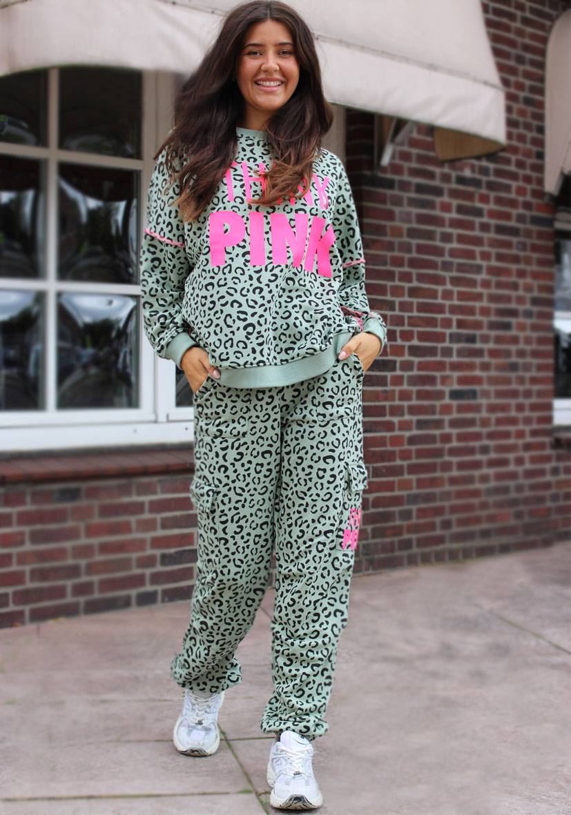 Miss Goodlife Roundneck Think Pink – Leo Almond