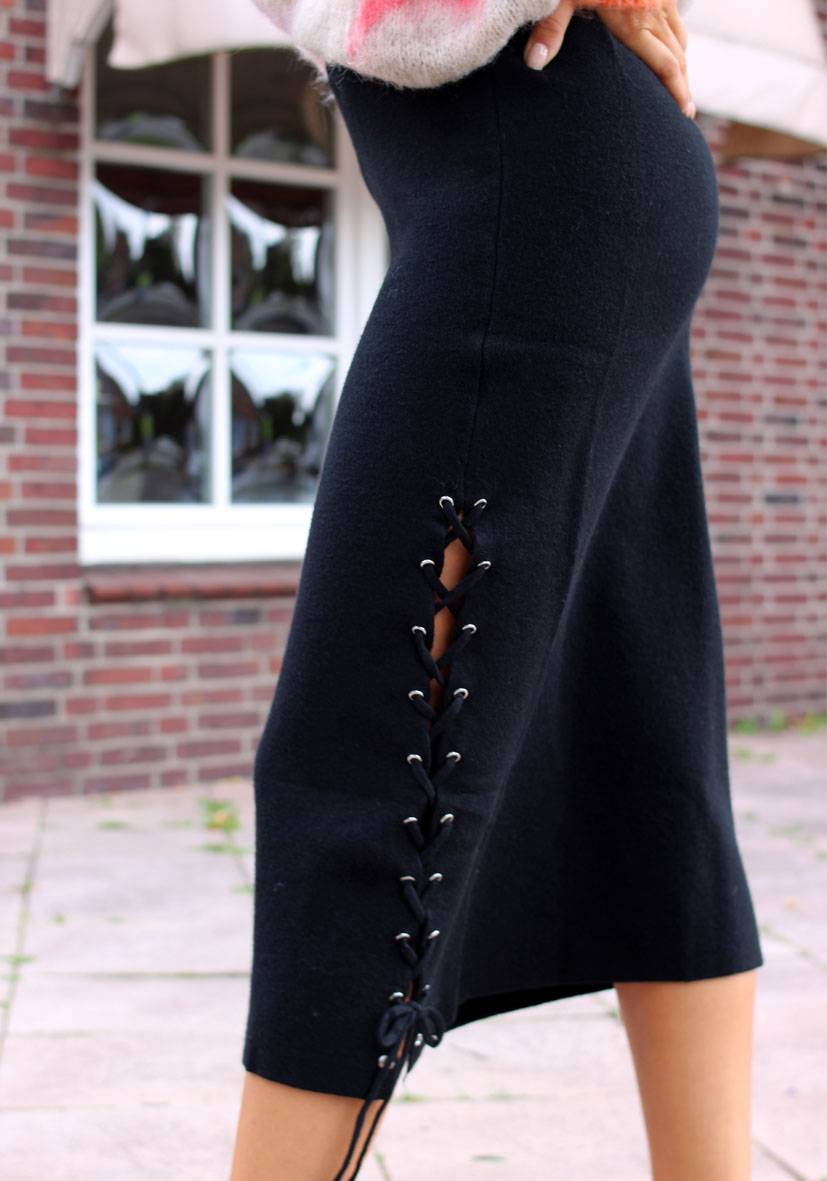 Miss Goodlife Skirt Knitted – Black