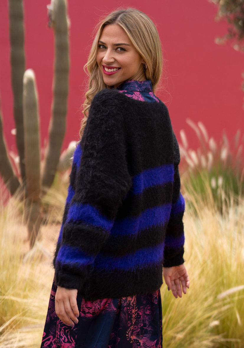 Miss Goodlife Streifenpulli Gebrushed – Schwarz / Lila