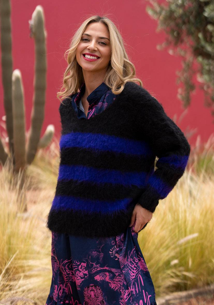 Miss Goodlife Streifenpulli gebrushed – schwarz / lila