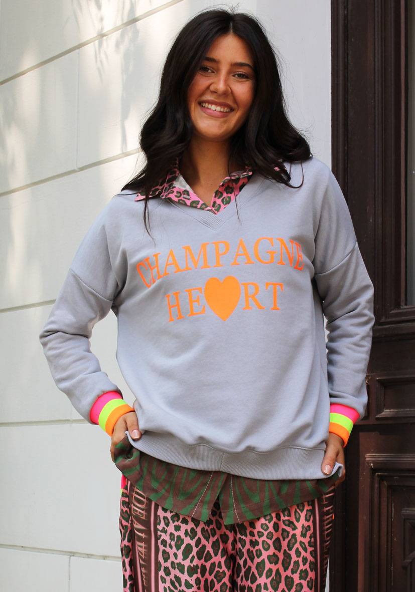 Miss Goodlife V-Neck Champagne Heart – grey