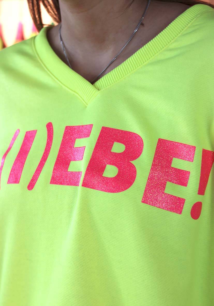 Miss Goodlife V-Neck L(i)ebe Glitter – Neonyellow