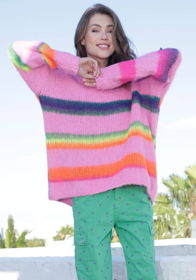 Miss Goodlife Pullover Gebrushed Mit Multicolor Stripes – Pink