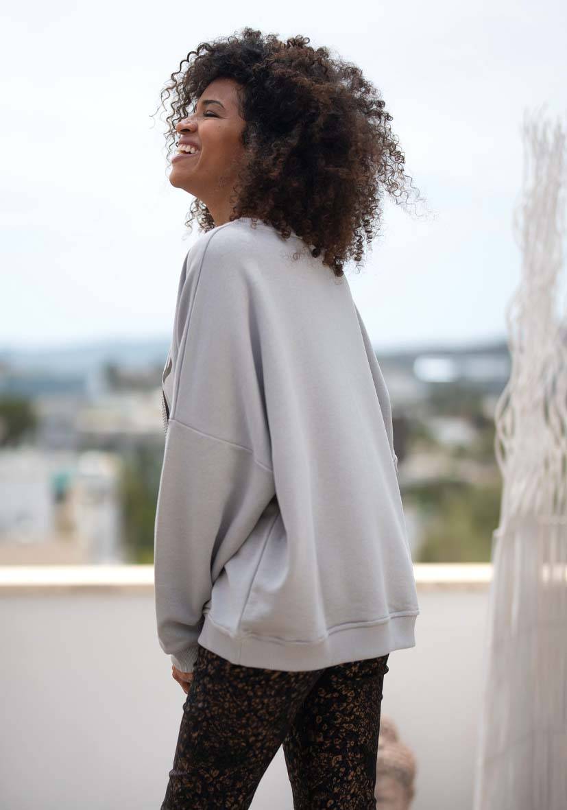 Miss Goodlife Roundneck Be Happy Heartface Strass – Grey