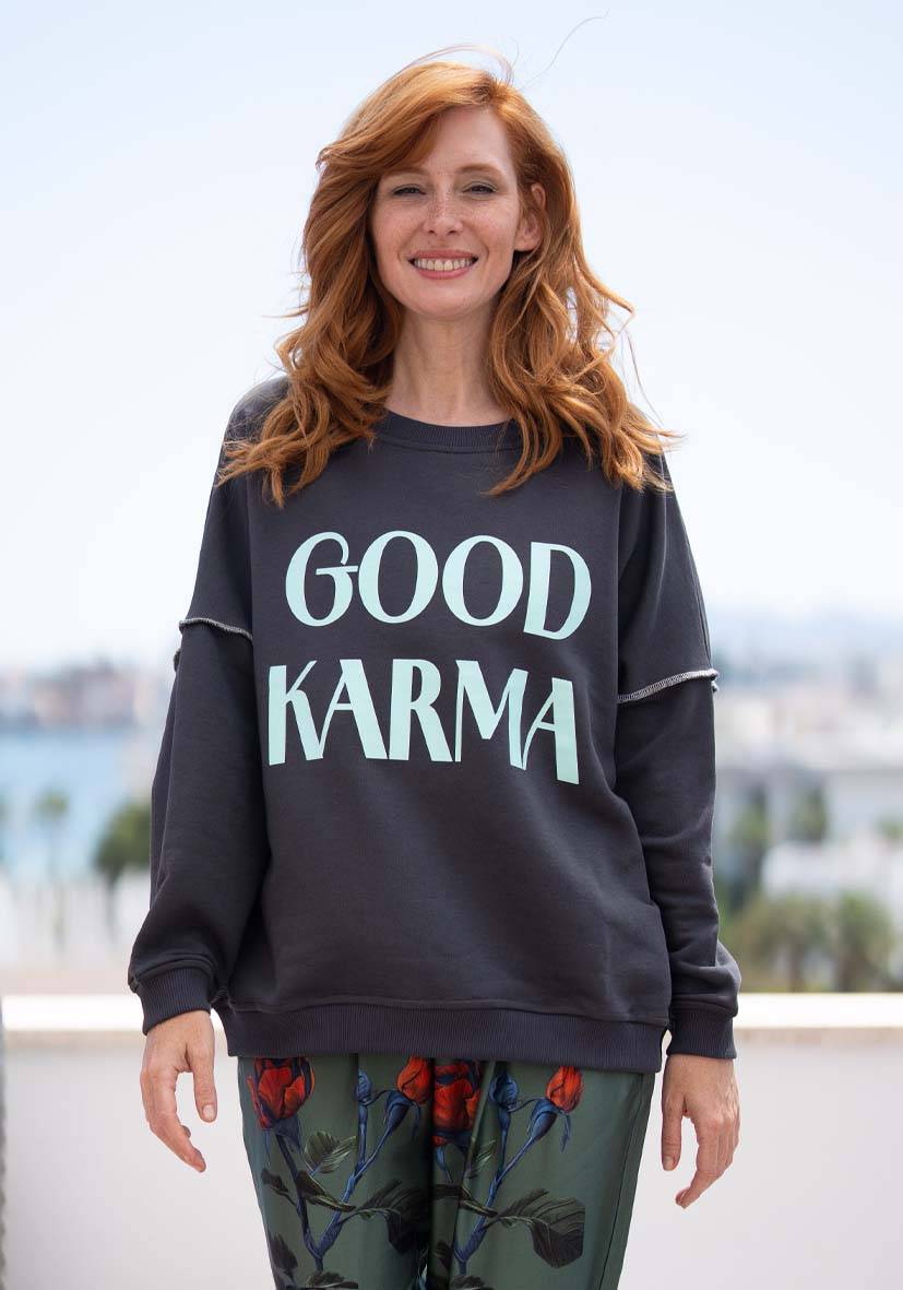 Miss Goodlife Roundneck Good Karma Good Luck – anthracite