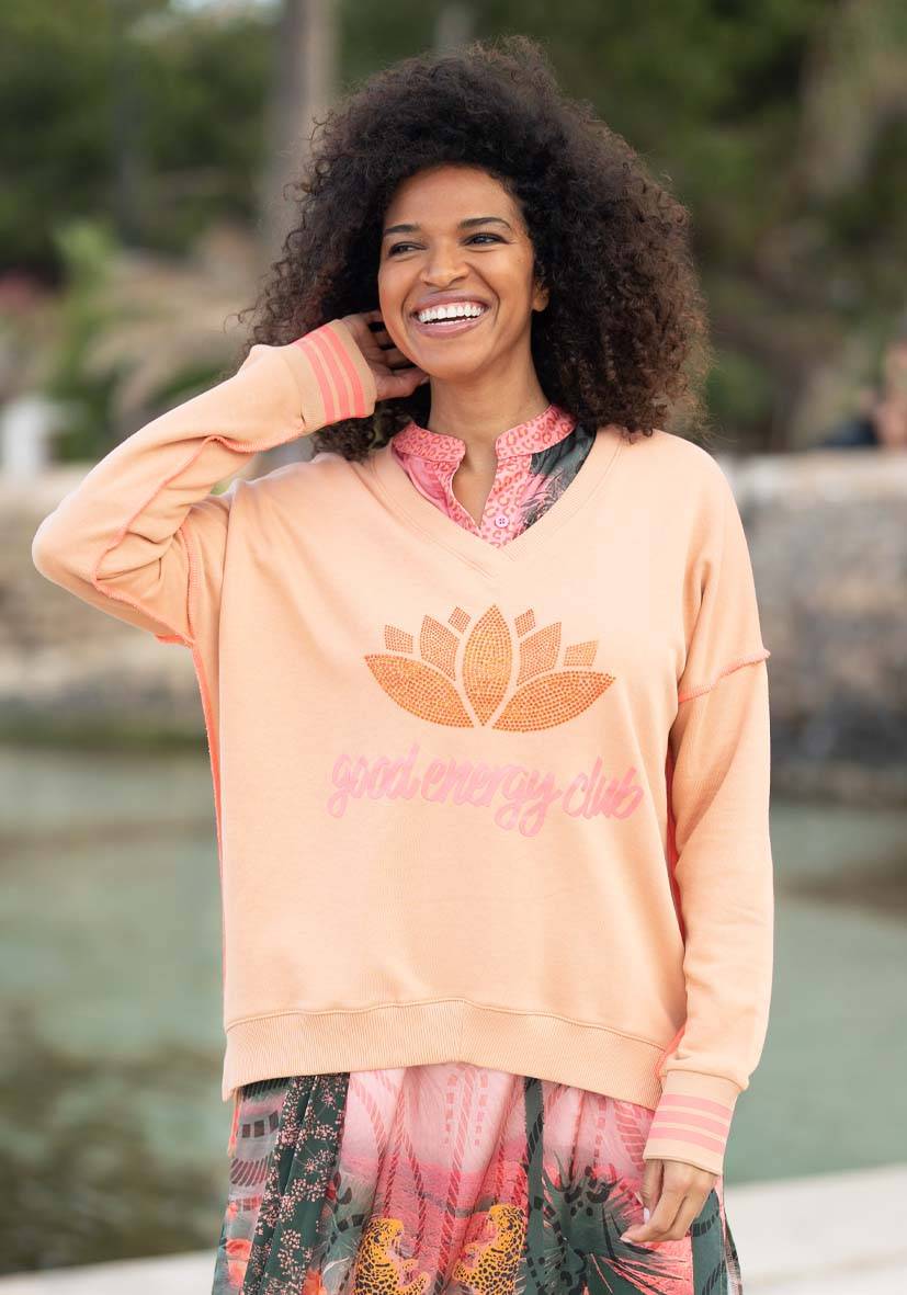 Miss Goodlife V-Neck Good Energy Namasté Strass – puder