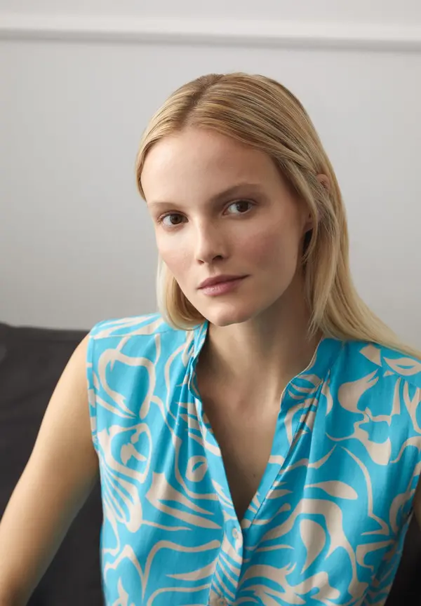 More & More ärmellose Bluse, Abstrakter Flowerprint, Frühjahrs-Kollektion