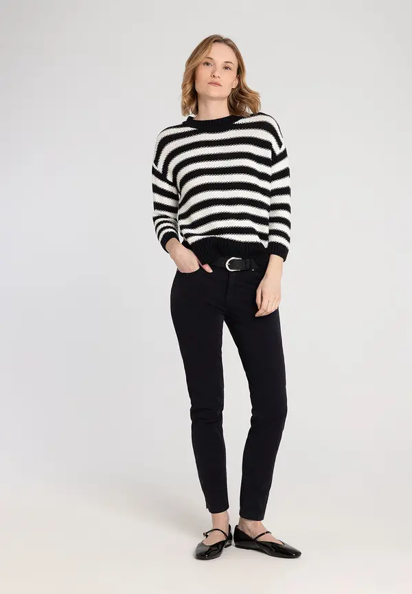 More & More Coloured Denim, Marine, Frühjahrs-Kollektion