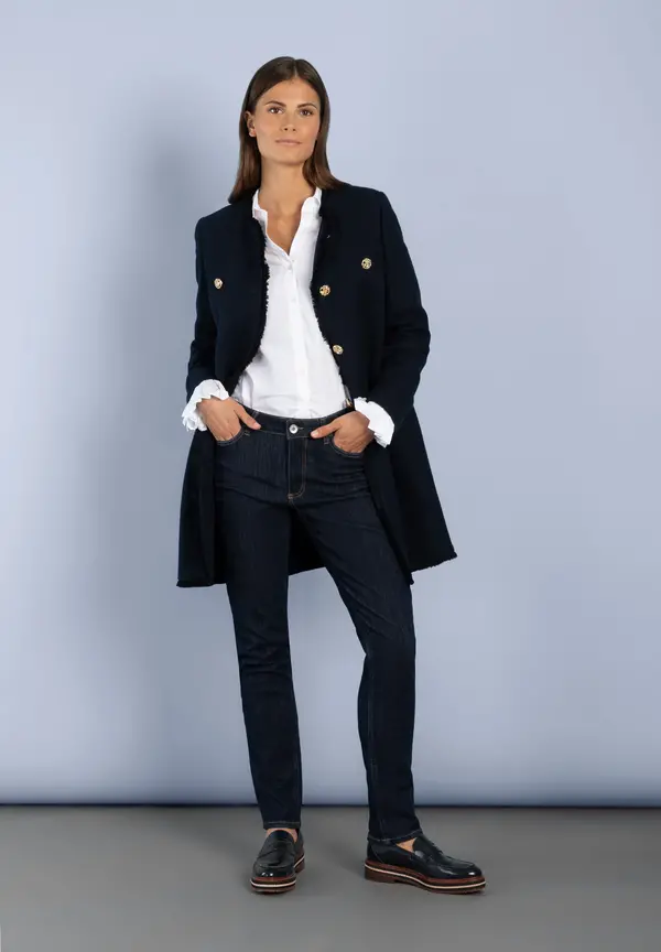 More & More Longblazer, Marine