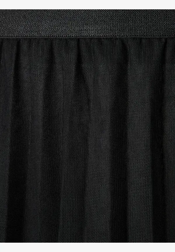 More & More Meshrock, Schwarz