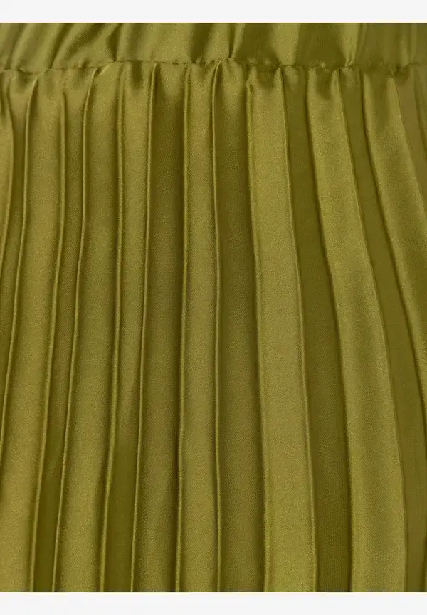 More & More Satin Plisséerock, Soft Moss Green