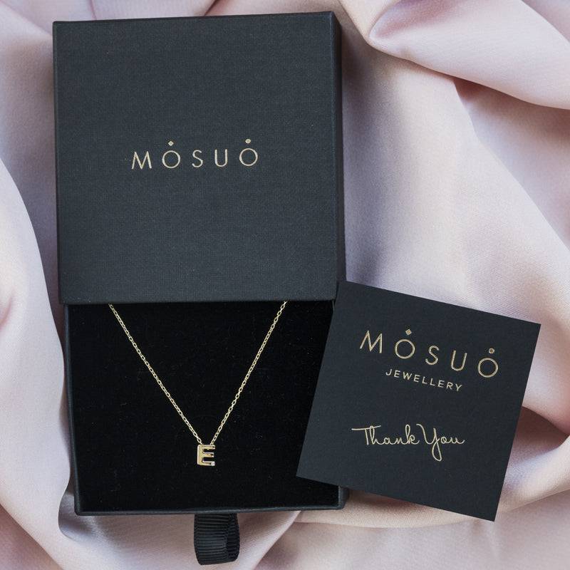 Mosuo Jewellery Diamant Buchstaben Halskette “E” - Vermeil