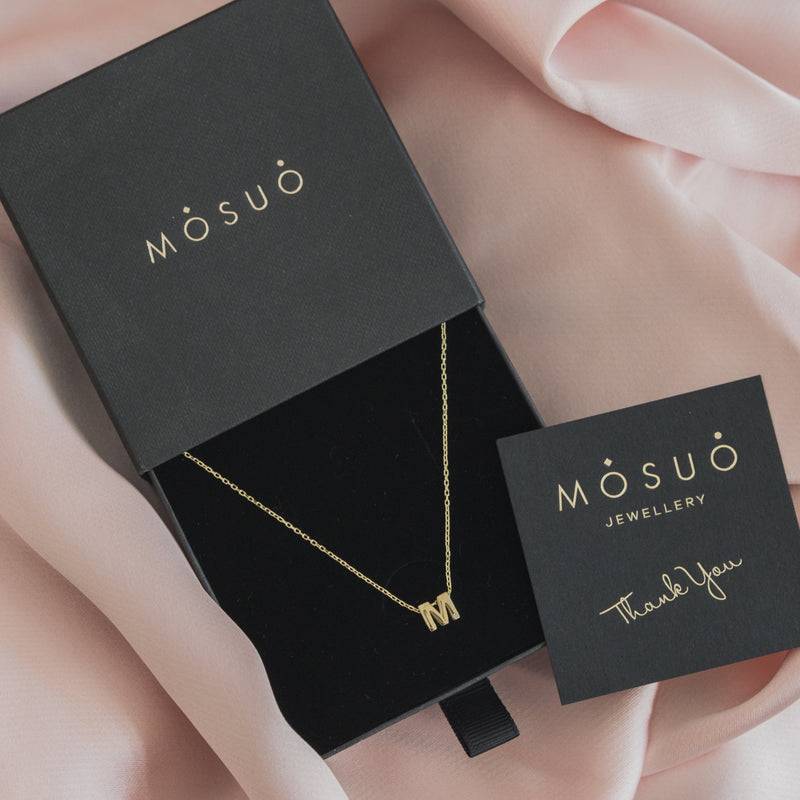 Mosuo Jewellery Diamant Buchstaben Halskette “M” - Vermeil