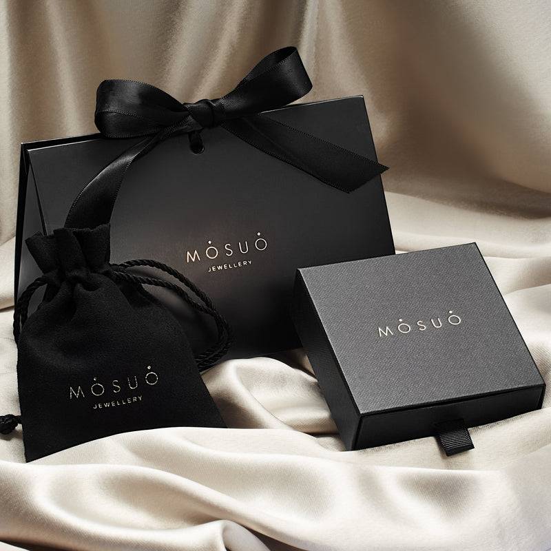 Mosuo Jewellery Diamant Buchstaben Halskette “T”- Vermeil