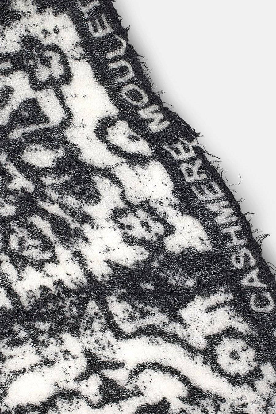 Mouleta Mouleta Logo Print