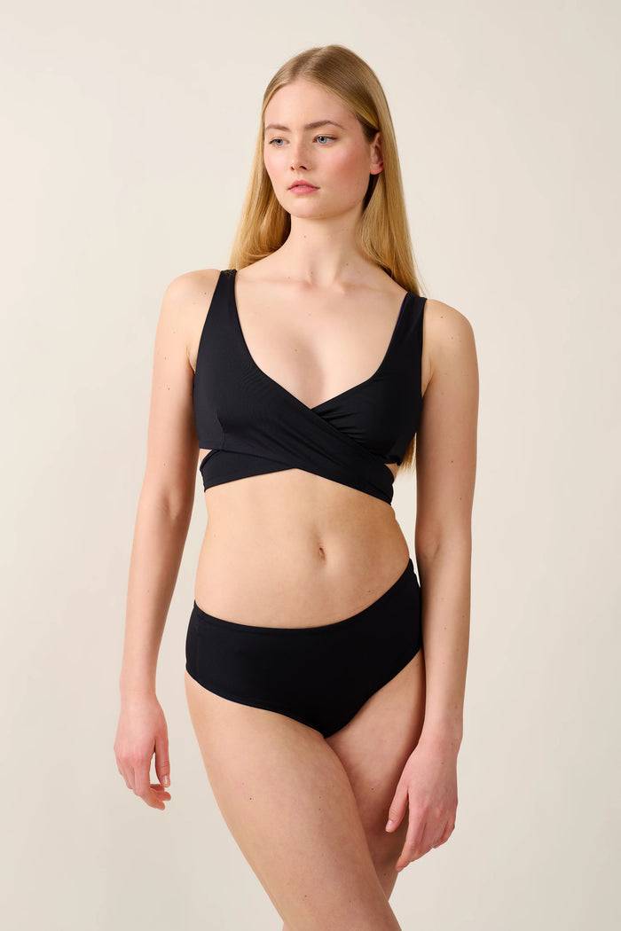 Mymarini CHEEKY SHORTS Black-grey