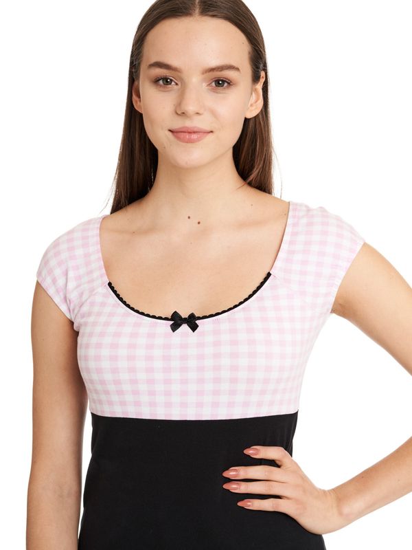 Nastrovje Potsdam Pussy Deluxe Lightpink Plaid Evie Damen T-Shirt Schwarz/lightpink