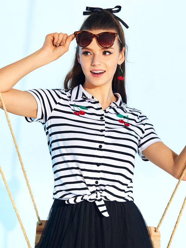 Nastrovje Potsdam Pussy Deluxe Revival Stripes Short Damen Kurzarmbluse Schwarz/weiß