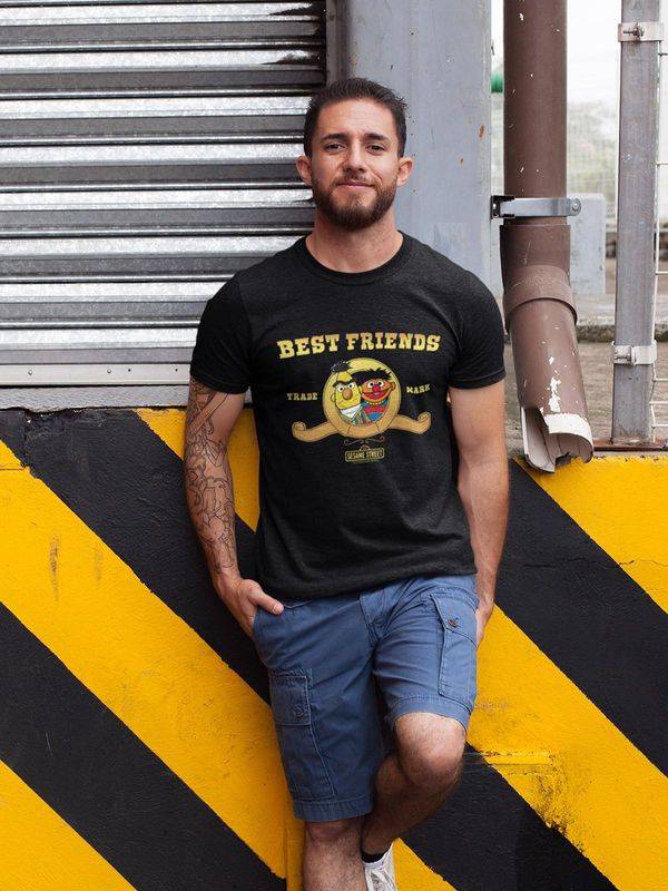 Nastrovje Potsdam Sesamstrasse Ernie & Bert Best Friends Herren T-Shirt Schwarz