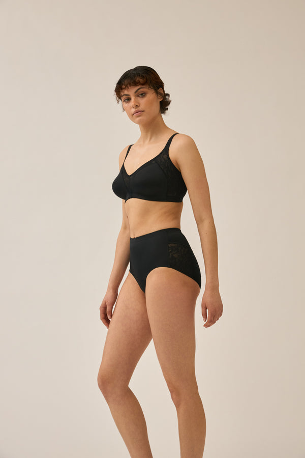 Naturana Minimizer Und Side Smoother BH Mit Spitze - Schwarz