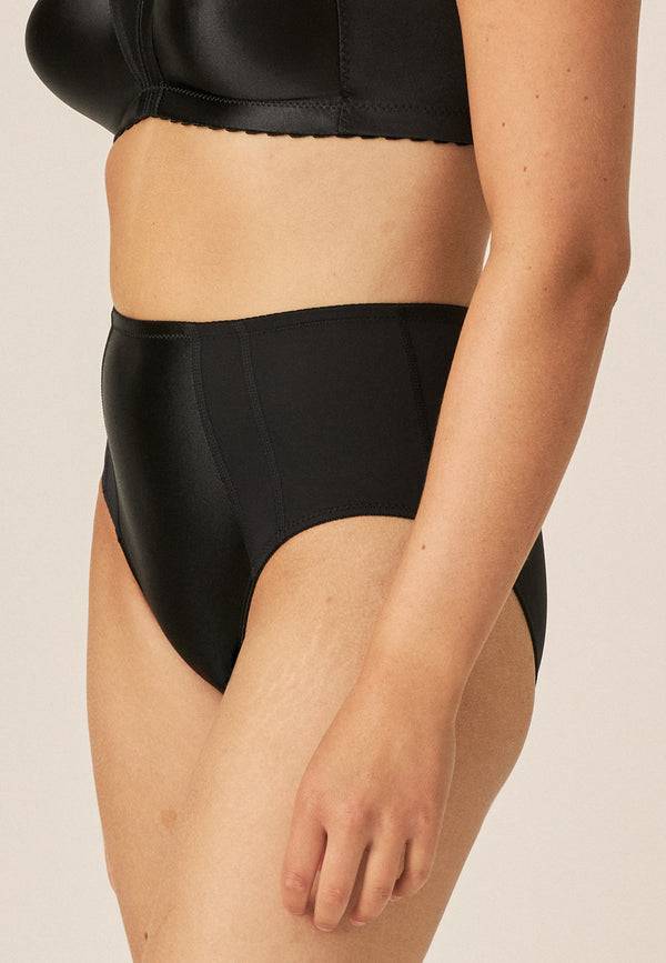 Naturana Minimizer Slip - Schwarz