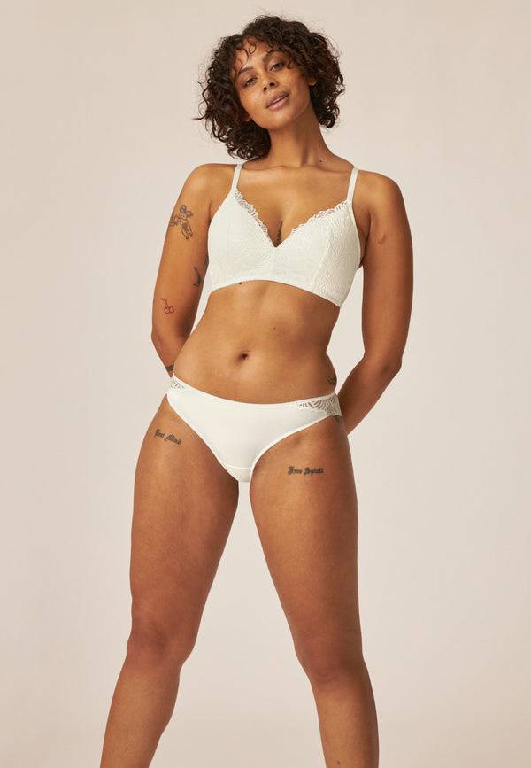 Naturana Slip Mit Spitzendetails - Ecru