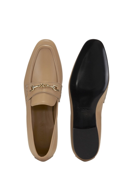 Nicowa Classic Loafer With Metal Application MOCASO In BEIGEarticle Number NC8A21503010E-138