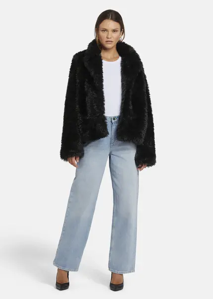 Nicowa Eco-shearling Jacket - FANIWO In BLACKarticle Number NC9A22906019E-002