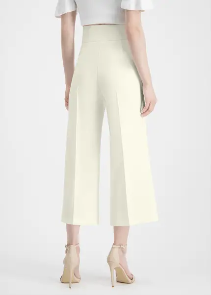 Nicowa Twill Culottes With Creases – CORADUE In WHITEarticle Number NC7A12018011E-004