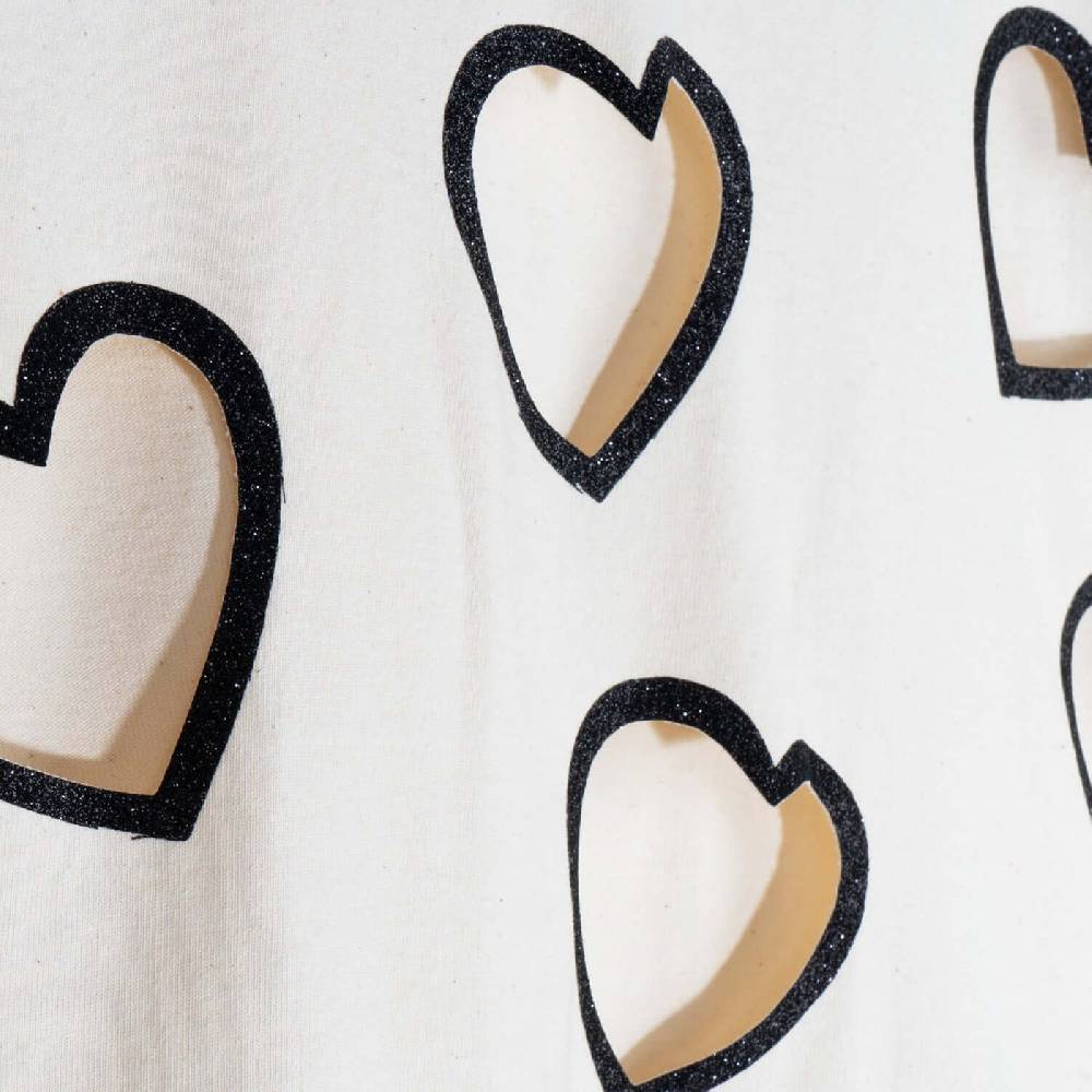 NIL+MON Oversize Tee "Flying Hearts"