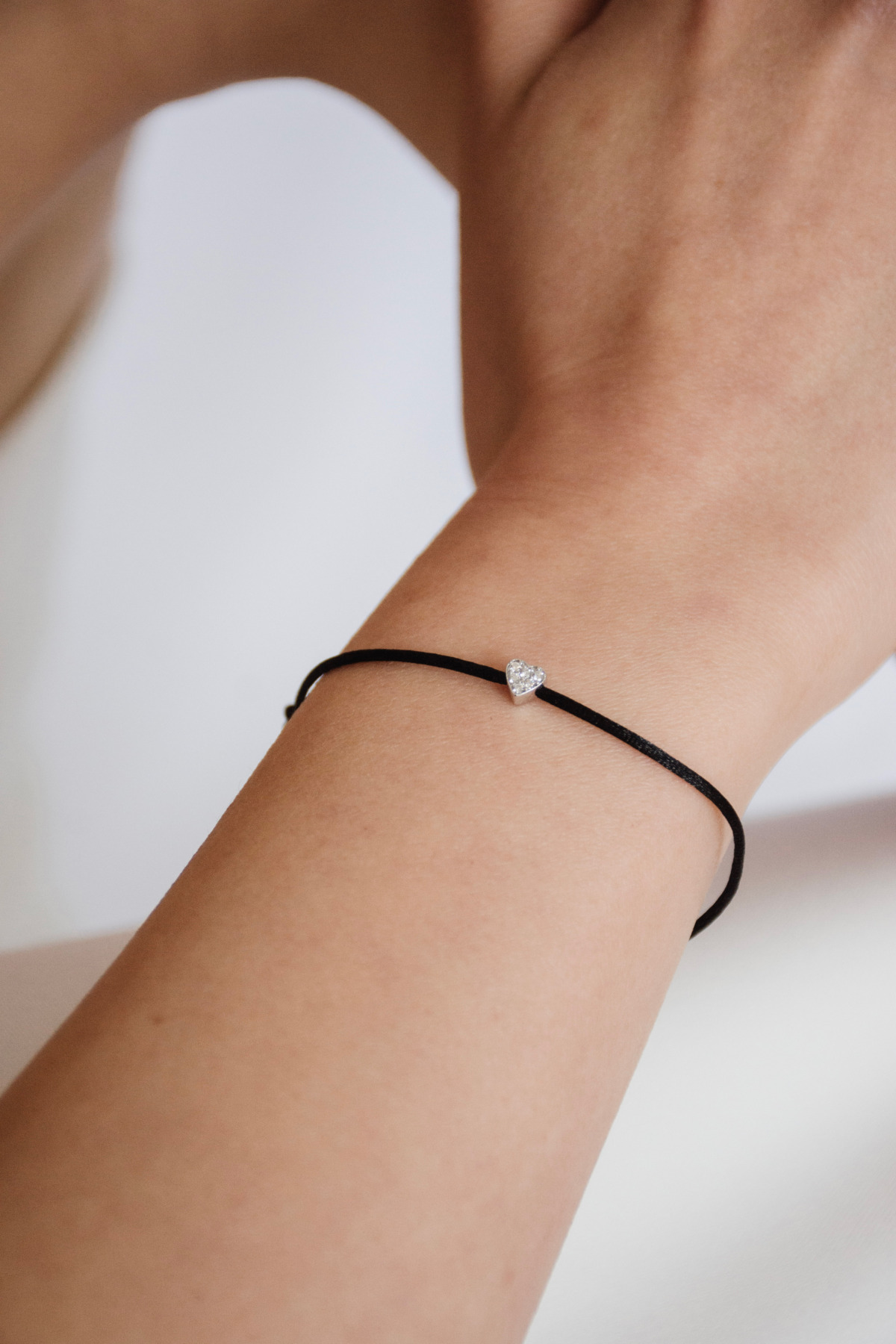 Nina Kastens Diamond Heart Bracelet Black WG