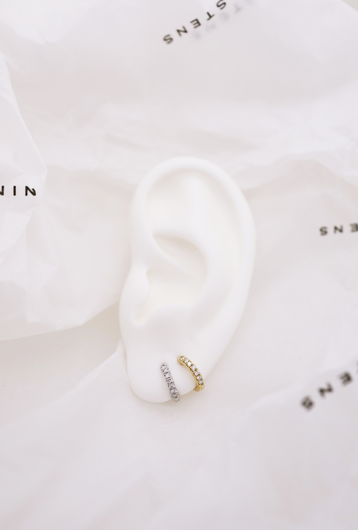 Nina Kastens Diamond Huggie White Gold