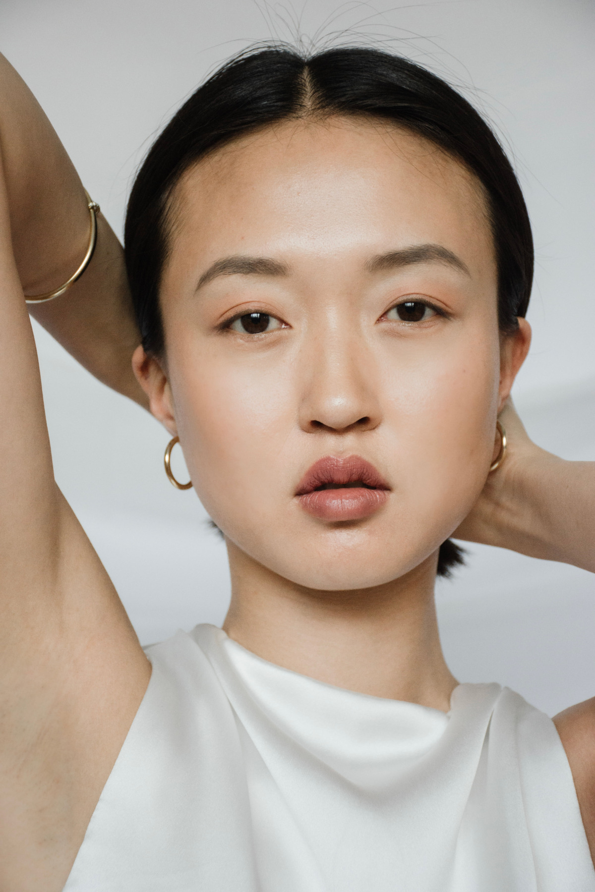 Nina Kastens Essential Gold Hoops