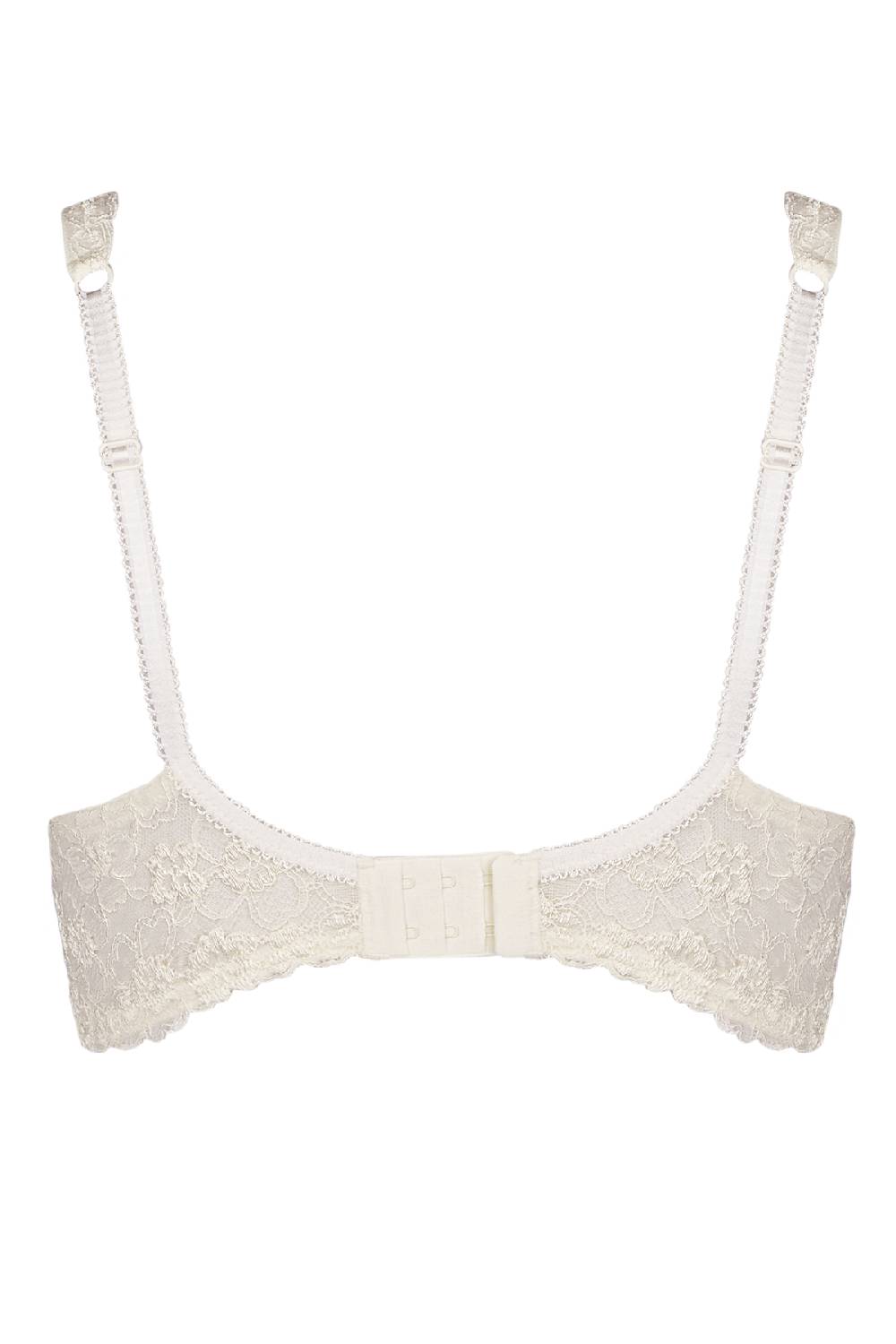 Nina Von C. BH, Teilwattiert