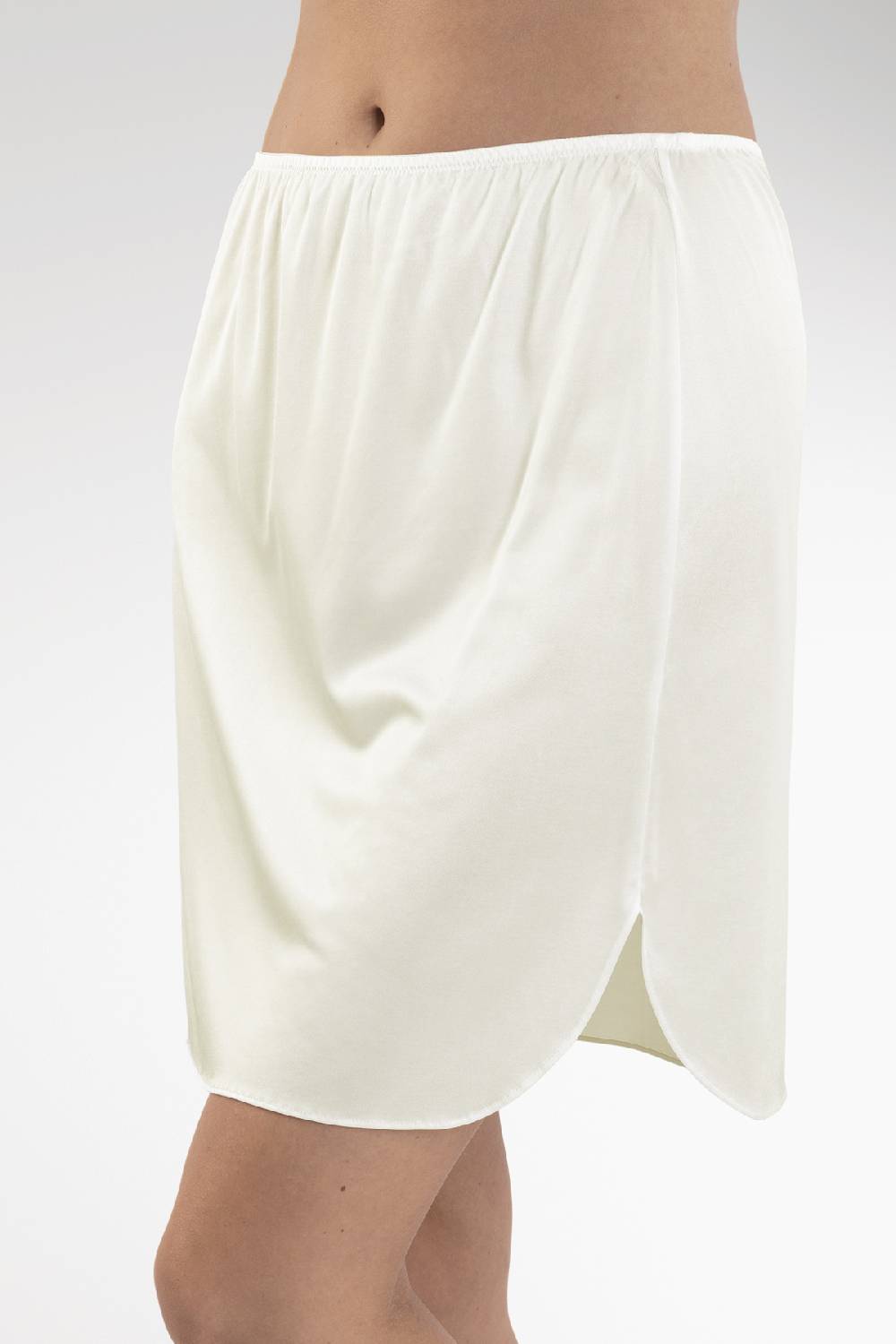 Nina Von C. Halbrock, ELEGANCE