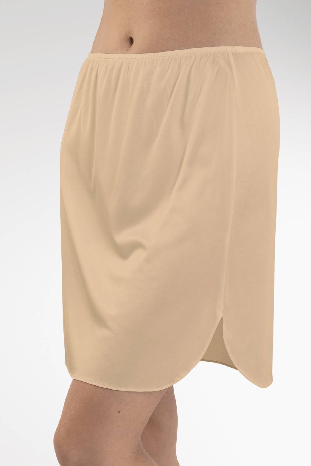 Nina Von C. Halbrock, ELEGANCE