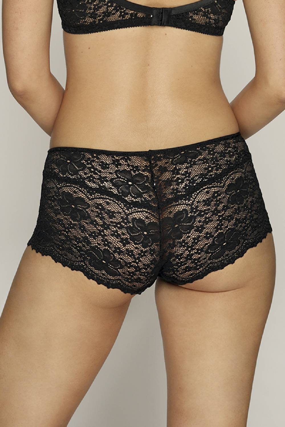 Nina Von C. Hipster, MILLEFLEURS