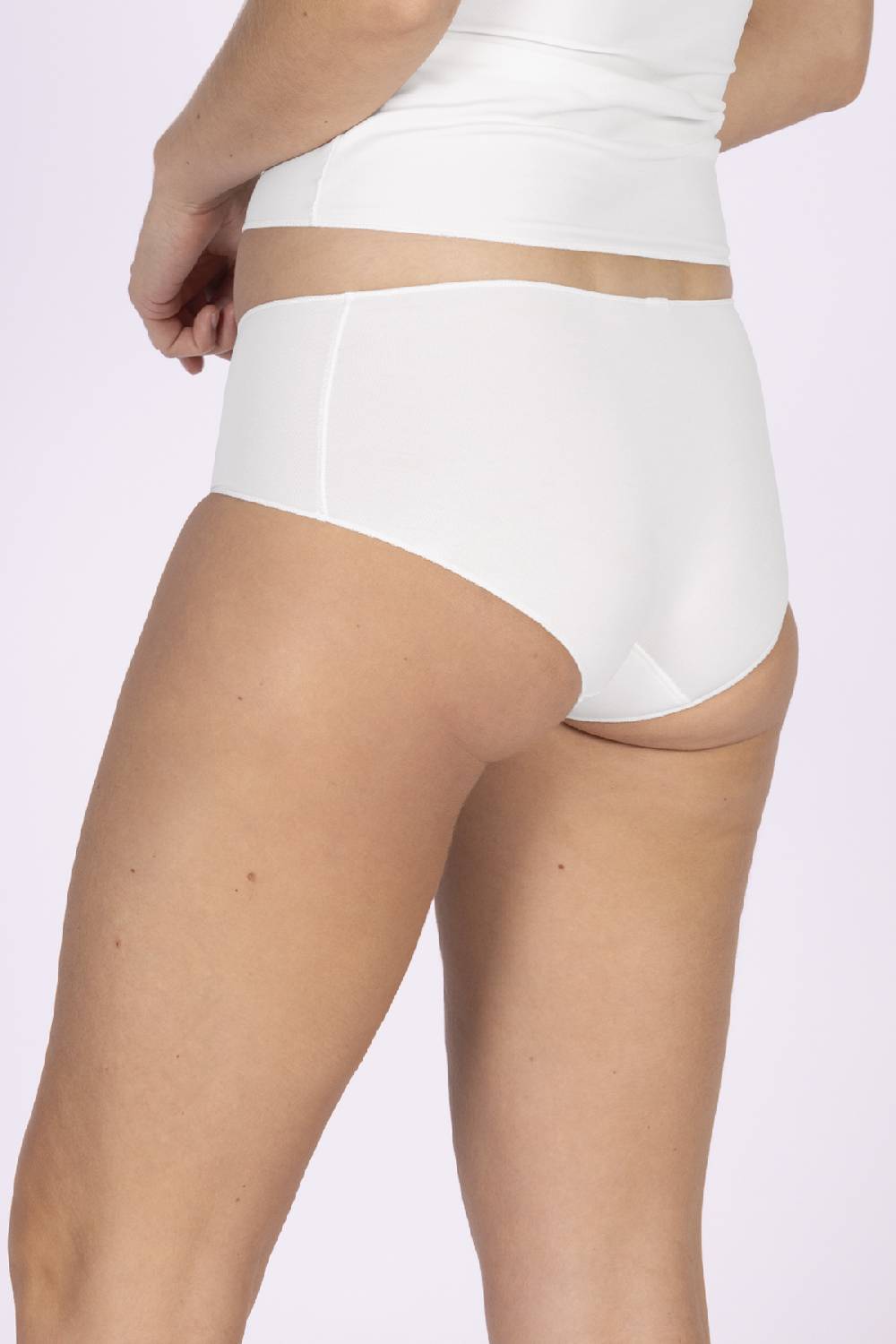 Nina Von C. Hipster, SECRET