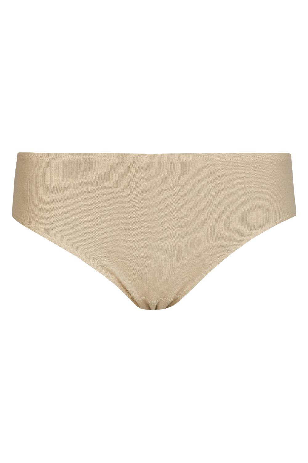 Nina Von C. Hüftslip, DAILY