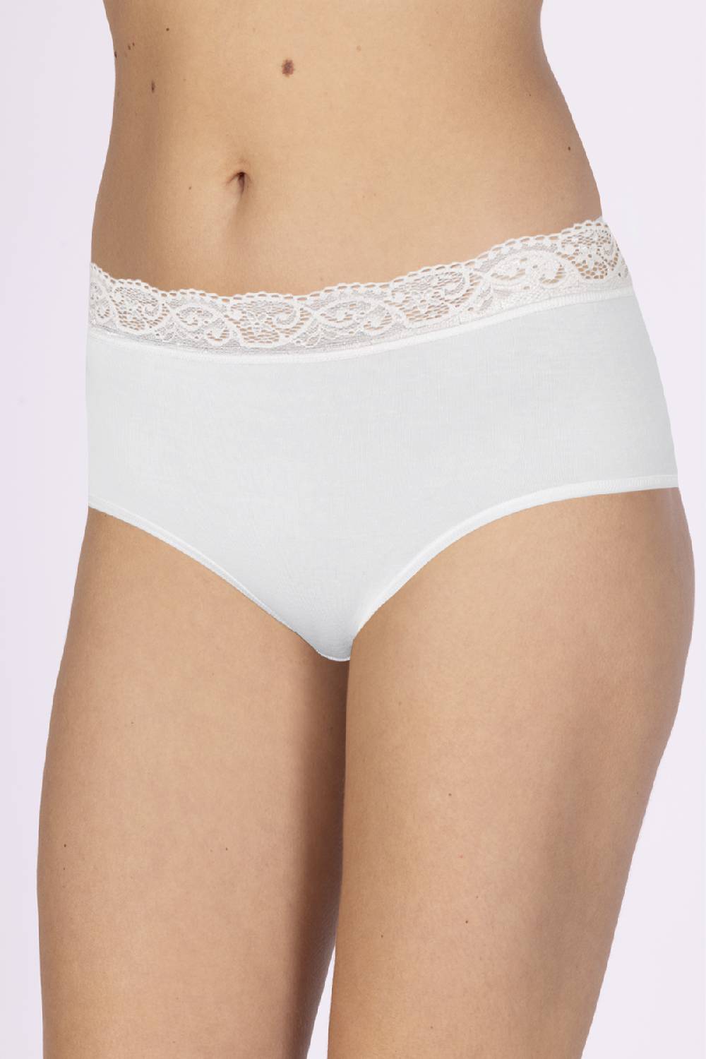 Nina Von C. Hüftslip