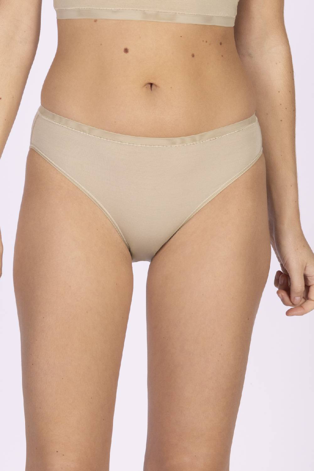 Nina Von C. Jazzpant, PLEASURE